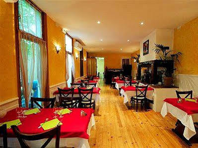 Logis Hôtel Restaurant Métropole Mirande  Exterior foto